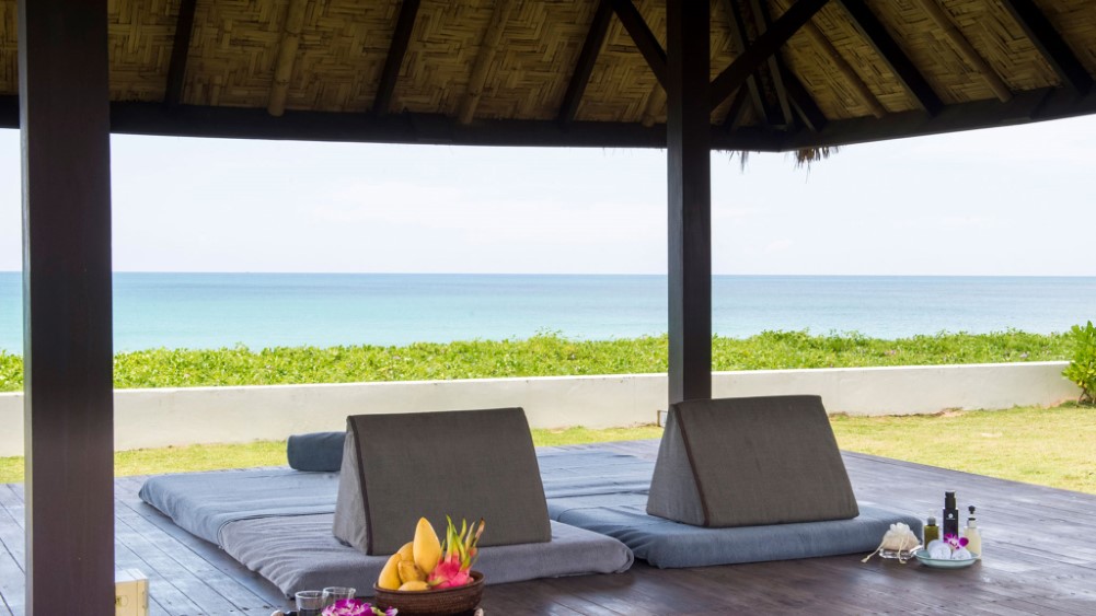 Jivana Beach Villas - Villa Shanti - Relaxing massage by the beach
